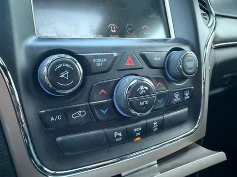 Used 2014 Jeep Grand Cherokee Limited image 20