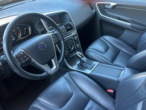 Used 2014 Volvo XC60 T6 AWD/4WD image 9