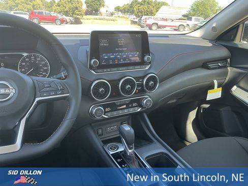 New 2025 Nissan Sentra SR w/ Midnight Edition image 7