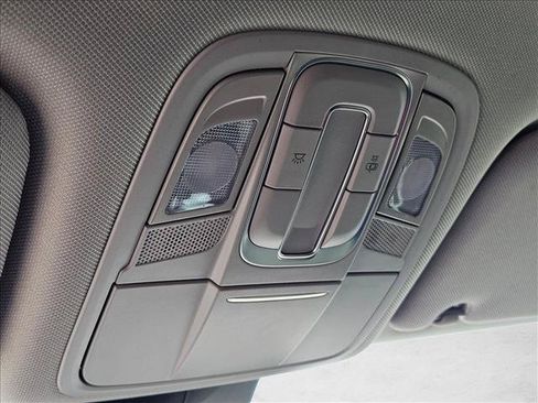 Used 2020 Hyundai Santa Fe SEL w/ Convenience Package FWD image 11