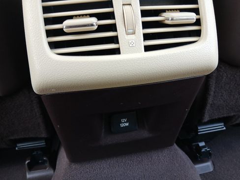 Used 2016 Lexus ES 350 w/ Luxury Package w/Wood Trim FWD image 23