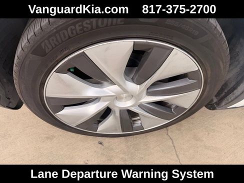 Used 2023 Tesla Model Y Long Range AWD/4WD image 8