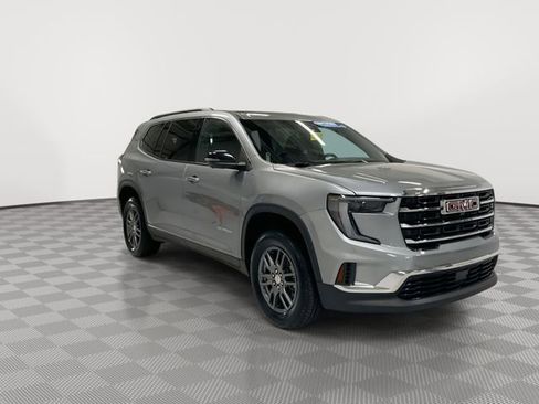 Certified 2025 GMC Acadia Elevation FWD image 12