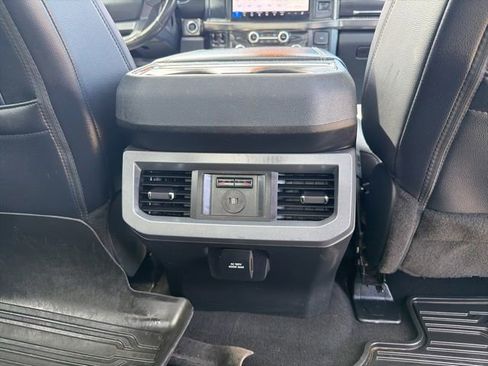 Used 2025 Ford F350 Lariat w/ Black Appearance Package AWD/4WD image 9