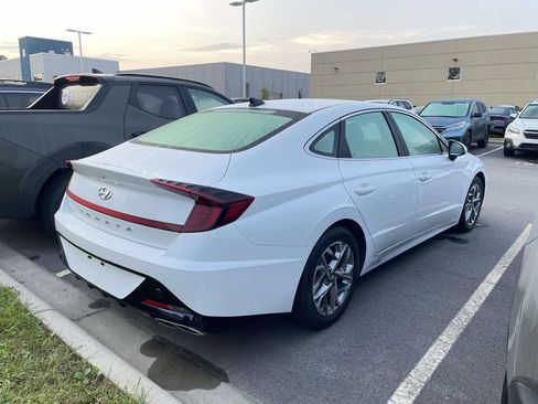 Certified 2021 Hyundai Sonata SEL FWD image 4