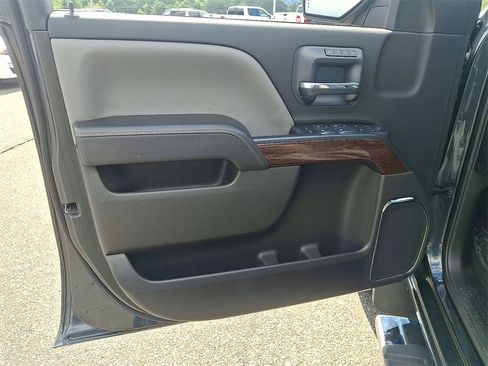 Used 2018 GMC Sierra 1500 SLT image 12