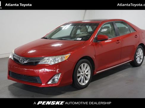 Used 2014 Toyota Camry XLE w/ Leather Package FWD image 1