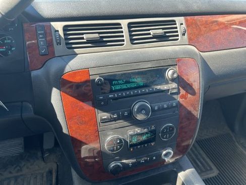 Used 2010 Chevrolet Silverado 1500 LTZ w/ Z71 Appearance Package image 10