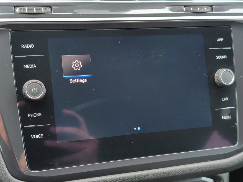 Used 2020 Volkswagen Tiguan SE AWD/4WD image 20