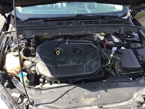 Used 2017 Ford Fusion Titanium FWD image 11