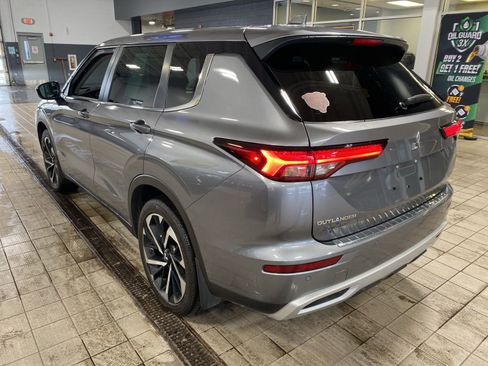 Used 2023 Mitsubishi Outlander SE image 20