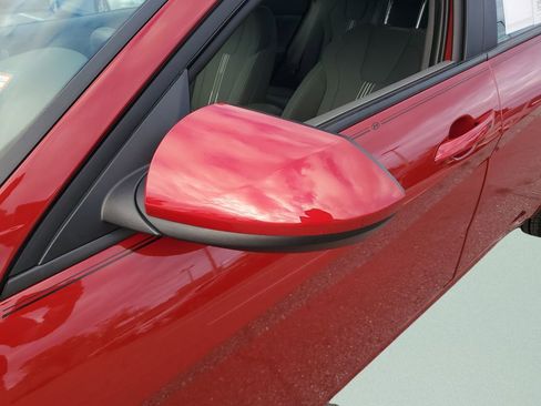 Certified 2023 Hyundai Elantra SEL w/ Convenience Package image 11