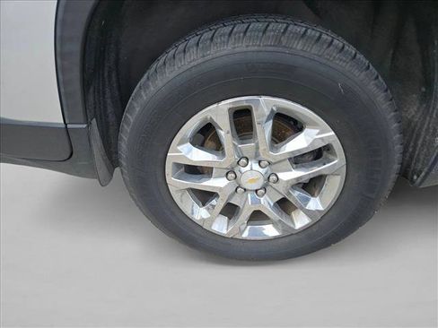 Used 2018 Chevrolet Traverse LT AWD/4WD image 6