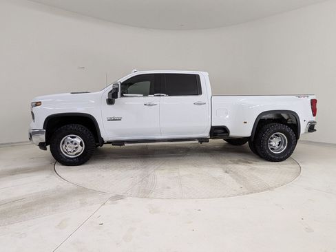 Used 2024 Chevrolet Silverado 3500 LTZ w/ LTZ Texas Edition image 2
