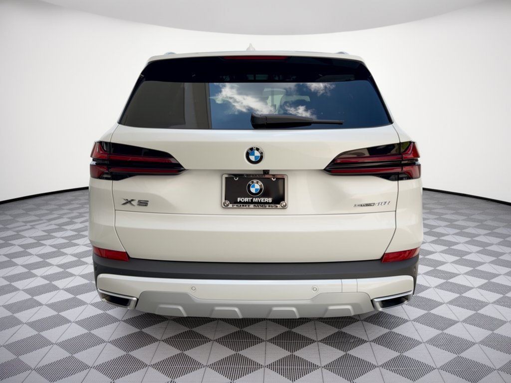 Used 2026 BMW X5 sDrive40i RWD image 11