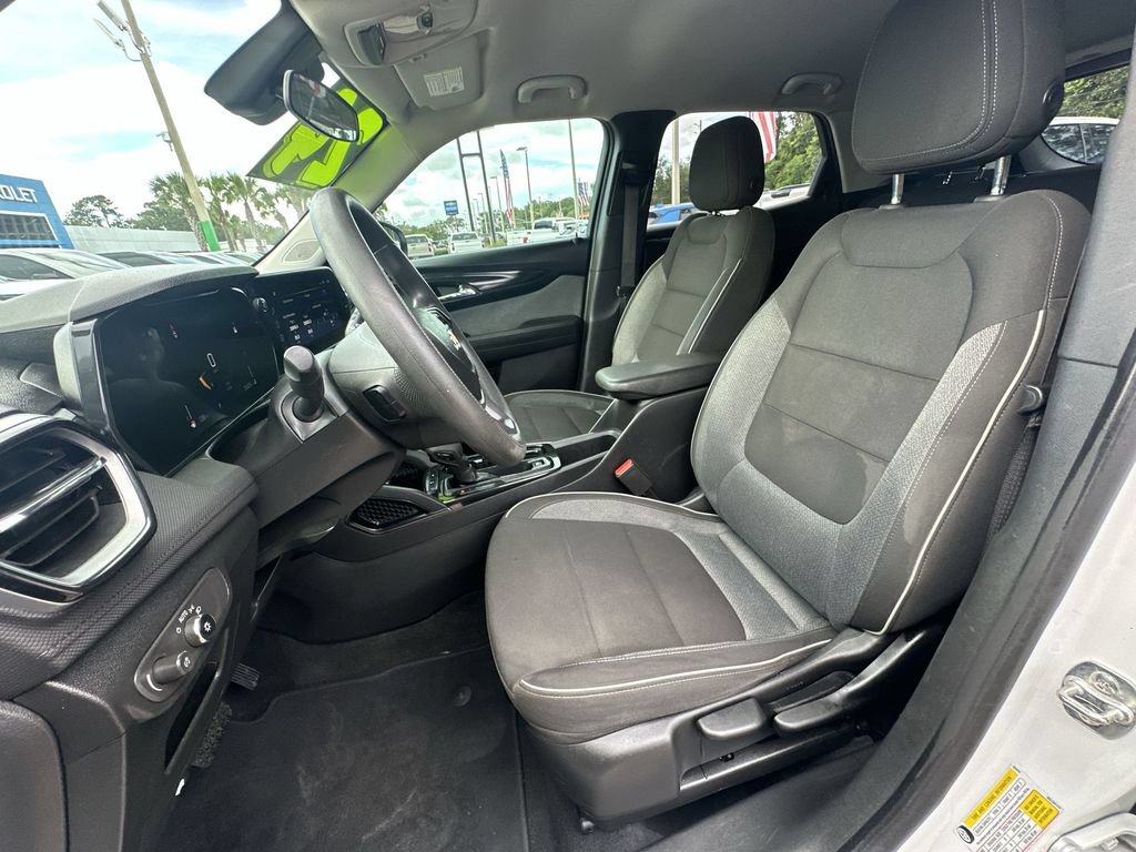 Used 2024 Chevrolet TrailBlazer LS w/ LS Convenience Package FWD image 19