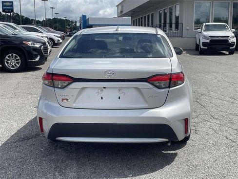Used 2021 Toyota Corolla XLE image 5