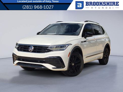 Used 2022 Volkswagen Tiguan SE R-Line FWD image 1