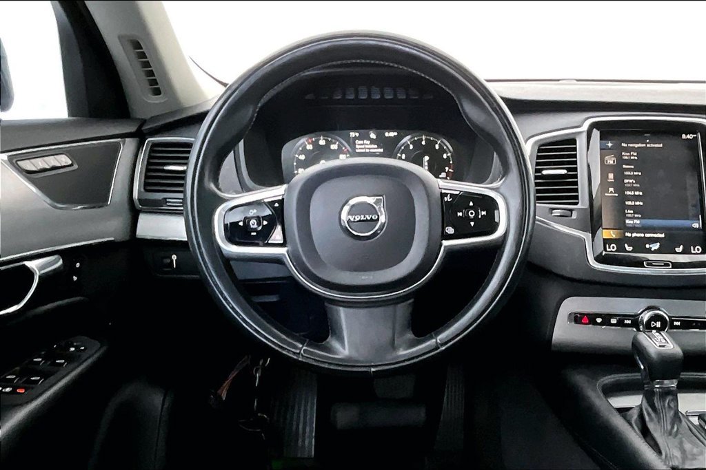 Used 2021 Volvo XC90 T5 Momentum w/ Climate Package FWD image 6