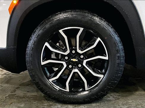 Used 2023 Chevrolet TrailBlazer ACTIV FWD image 7