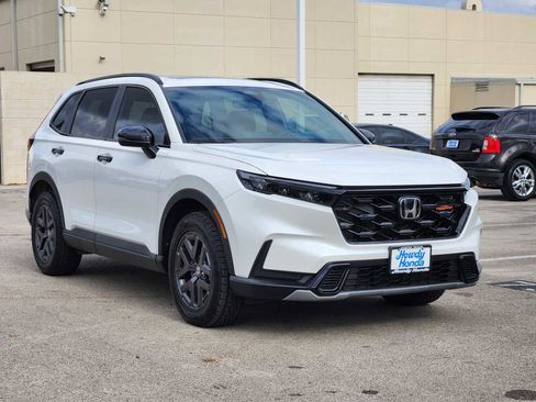 Certified 2026 Honda CR-V TrailSport image 3