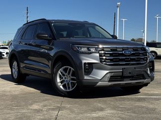 New 2026 Ford Explorer Active w/ Active Comfort Package video 2