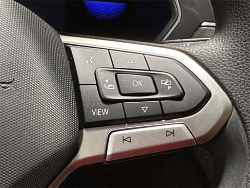 Used 2022 Volkswagen Tiguan S image 24