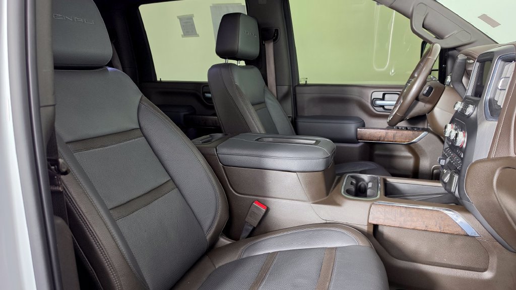 Used 2021 GMC Sierra 2500 Denali w/ Denali Ultimate Package AWD/4WD image 34