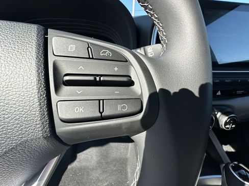 New 2026 Hyundai Venue SEL FWD image 32