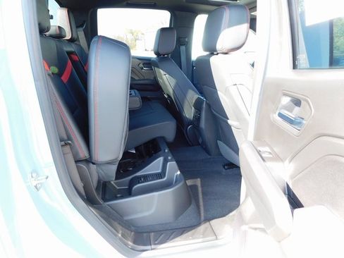 New 2025 Chevrolet Colorado Z71 w/ Technology Package image 26