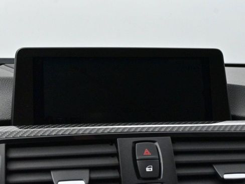 Used 2015 BMW M4 Convertible RWD image 28