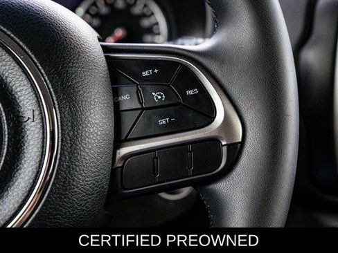 Used 2022 Jeep Renegade Latitude image 13