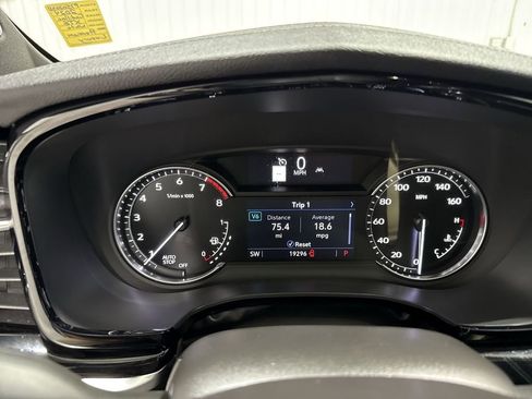 Used 2024 Cadillac XT6 Premium Luxury image 11