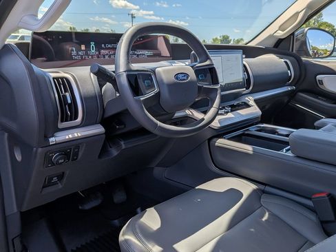 New 2026 Ford Expedition Max Active AWD/4WD image 9