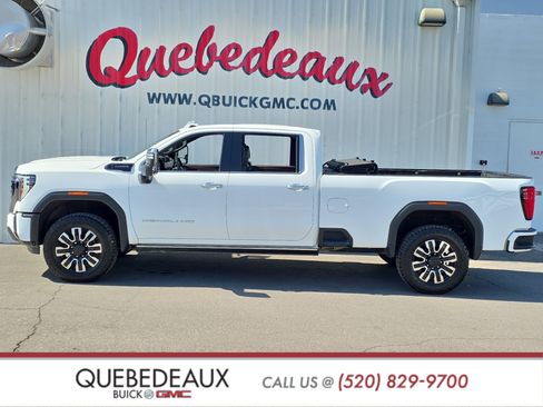 Used 2024 GMC Sierra 3500 Denali Ultimate AWD/4WD image 4