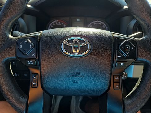 Used 2021 Toyota Tacoma SR w/ SR Convenience Package RWD image 19