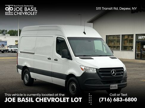 Used 2022 Mercedes-Benz Sprinter 1500 image 1