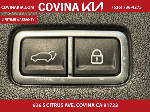 Certified 2023 Kia Sorento SX Prestige image 11