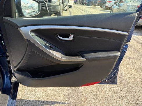 Used 2013 Hyundai Elantra GT w/ Style Pkg image 24