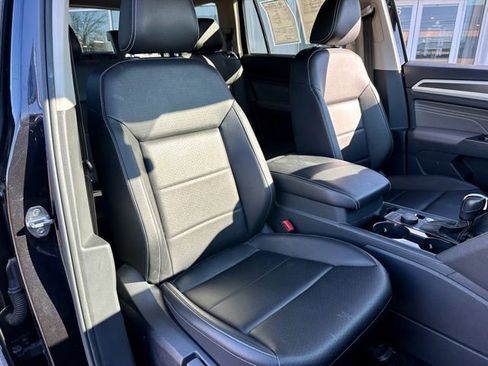 Used 2023 Volkswagen Atlas SE image 24