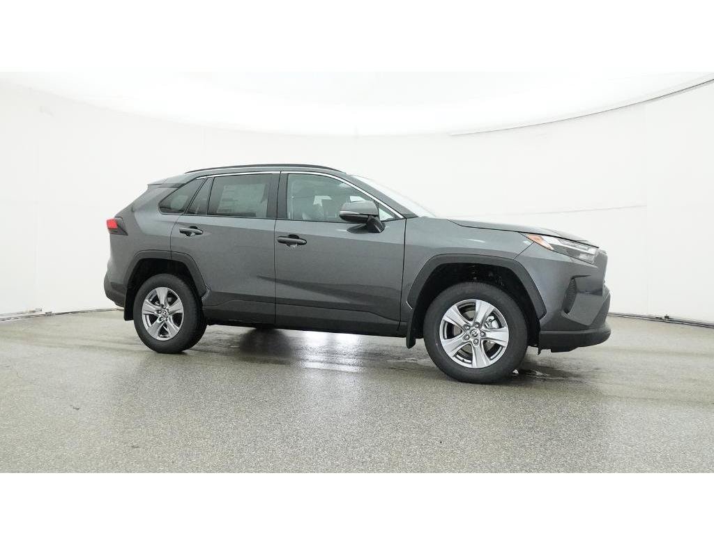 Used 2025 Toyota RAV4 XLE w/ Convenience Package FWD image 34
