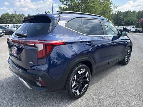 Used 2024 Kia Seltos SX w/ SX Sunroof Package AWD/4WD image 7