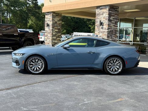 Used 2024 Ford Mustang GT Premium RWD image 2