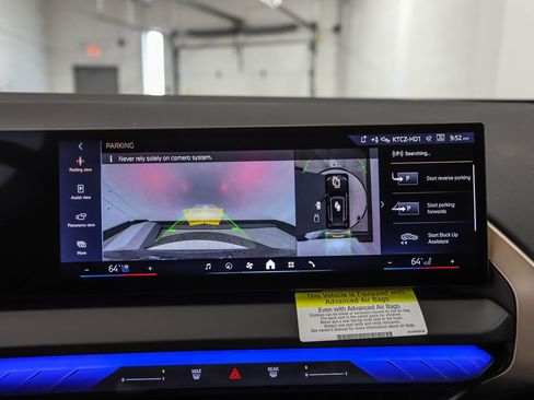 Used 2025 BMW X3 xDrive30i w/ Premium Package image 18