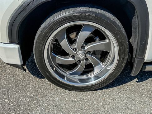 Used 2021 GMC Sierra 1500 Denali w/ Denali Ultimate Package image 18