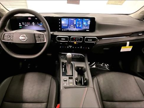 New 2026 Nissan Sentra SR w/ SR Premium Package FWD image 6