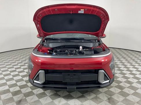 Used 2025 Hyundai Kona SEL FWD image 14