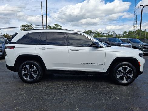 Used 2024 Jeep Grand Cherokee Limited 4xe AWD/4WD image 7
