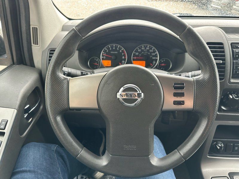 Used 2011 Nissan Pathfinder S AWD/4WD image 15