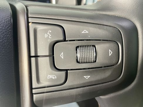 Used 2024 GMC Sierra 1500 AT4 w/ Technology Package AWD/4WD image 17